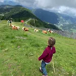 بيت للعطل Almhaus Heidi Nockberge *