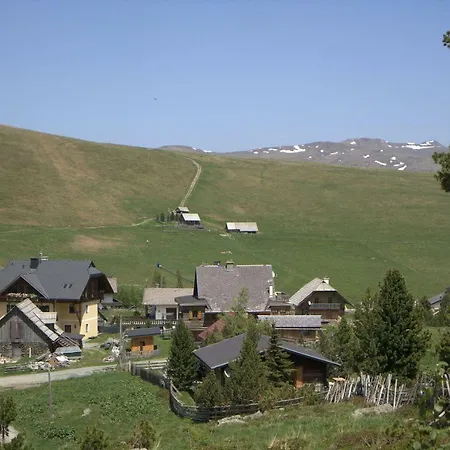 Almhaus Heidi Nockberge Ferienhaus *